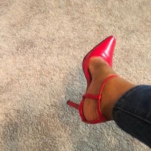 PIERRE DUMAS, red, 4 inch heel, size 7.5, rarely worn and extremely comfortable